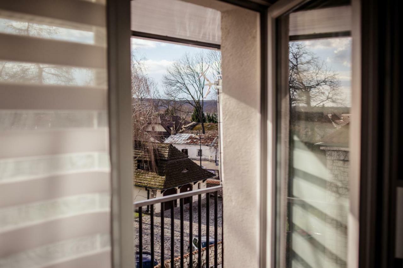 Apartament Rynek22 カジミエシュ・ドルニ エクステリア 写真