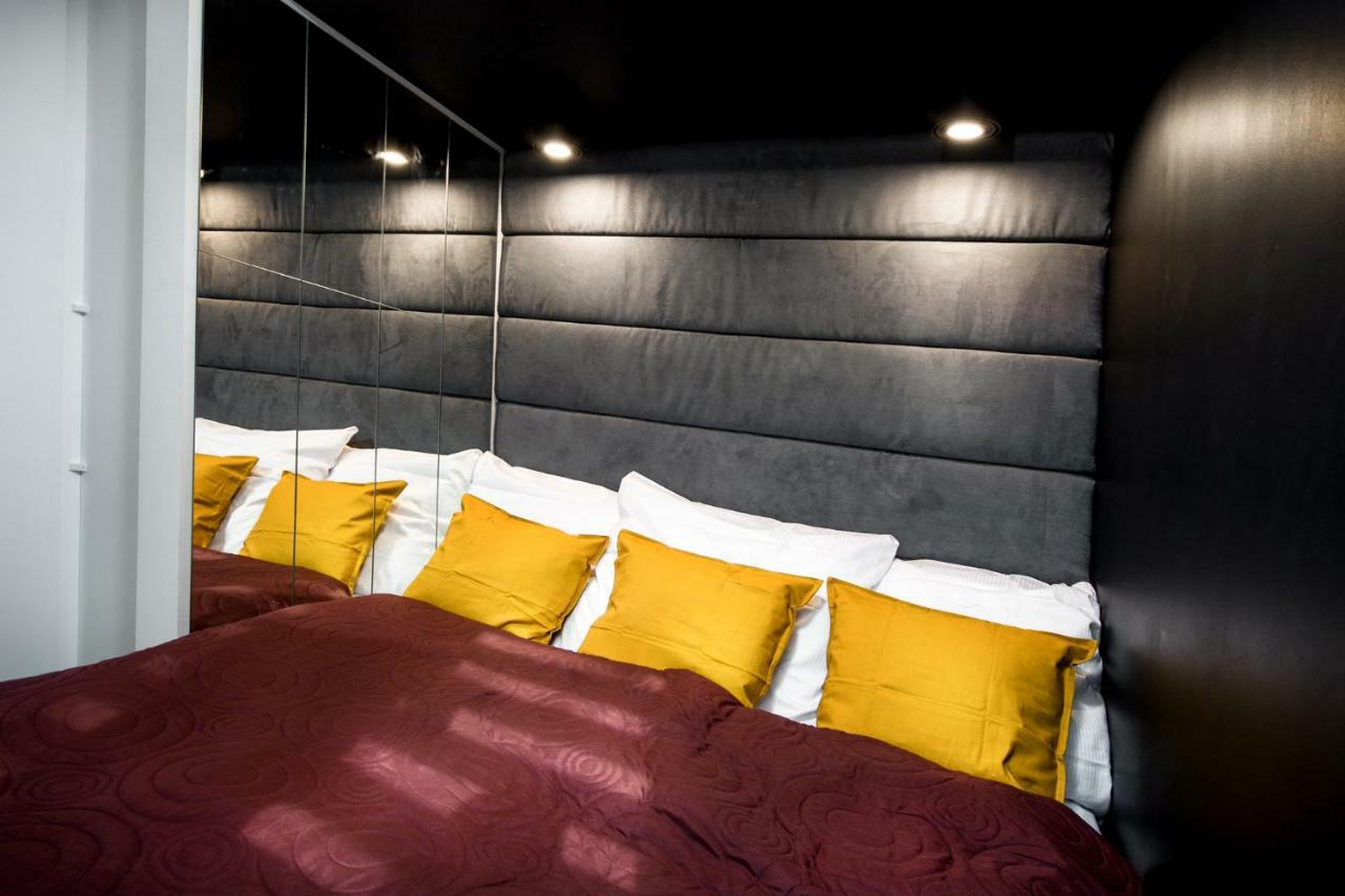 Apartament Rynek22 カジミエシュ・ドルニ エクステリア 写真